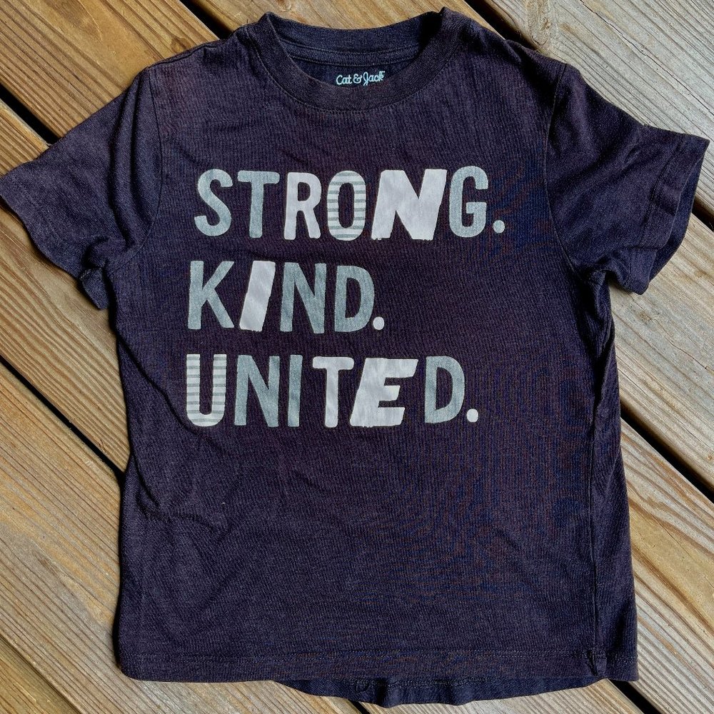 3/$15 Sale Cat & Jack Boys Strong Kind United Graphic Tee Size S 7